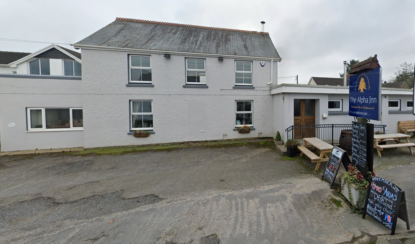 The Alpha Inn pub and restaurant in Tavernspite Pembrokeshire